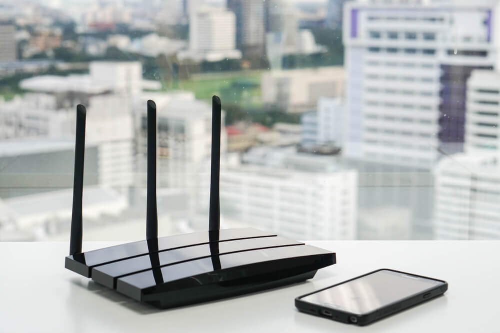 Wired vs. Wireless: Which is Better for You? - EyeSurf Internet providers